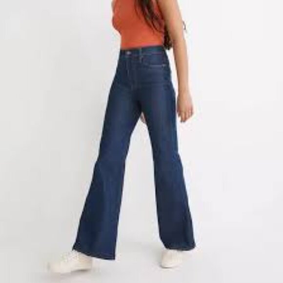 Madewell Denim - Madewell 11" High Rise Flare Ankle Jeans Size 24 Inseam 32"